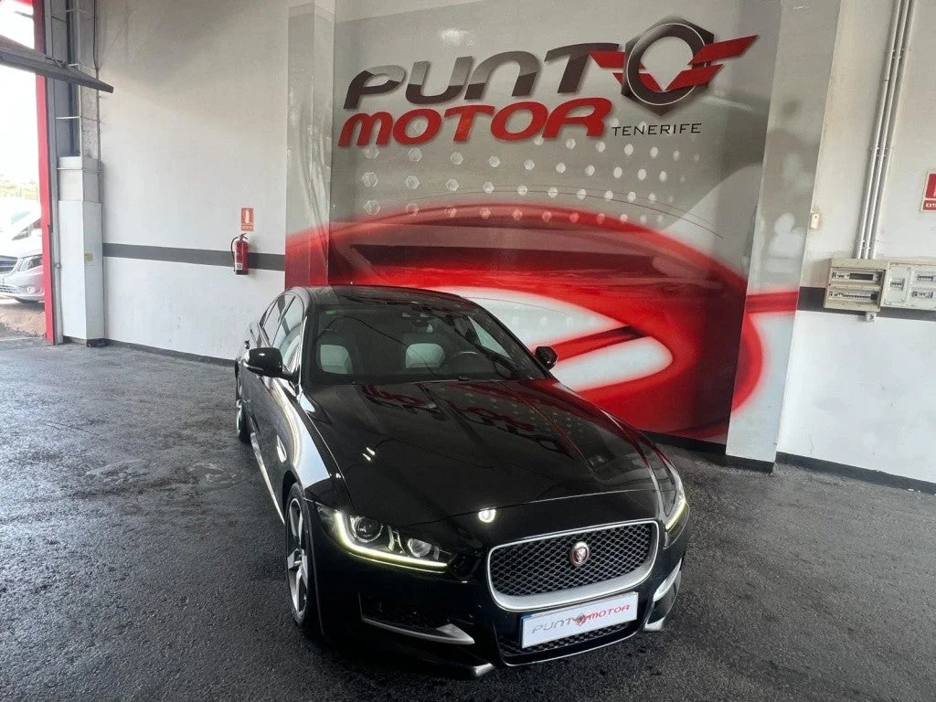 JAGUAR XE 2.0 Diesel R-Sport 180 - Imagen 3