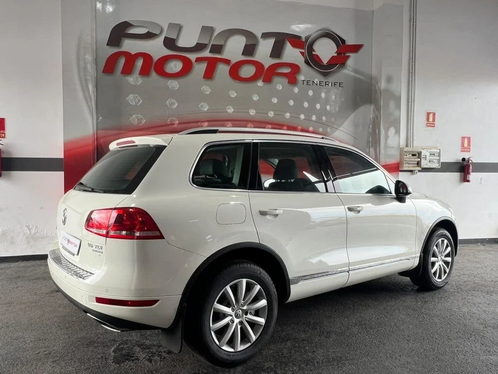 VOLKSWAGEN Touareg 3.0TDI V6 BMT Premium TerrainTech 245 Tip. - Imagen 5