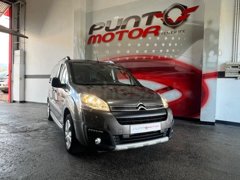 CITROEN Berlingo Talla M PureTech 110 SS LIVE